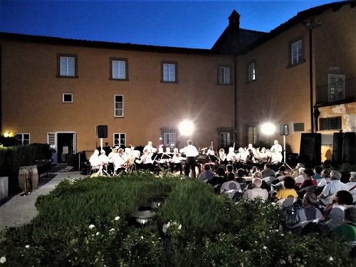 Concerto Aspettando l Estate in giardino 25 giugno 2019