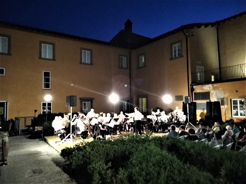 Concerto Aspettando l Estate in giardino 25 giugno 2019