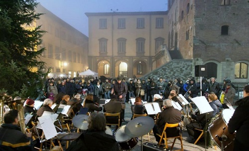 Concerto accensione albero di Natale 8 dicembre 2013