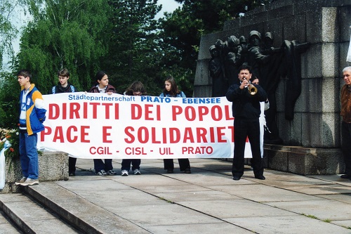 La Chiti a Mauthausen 9 Maggio 1999